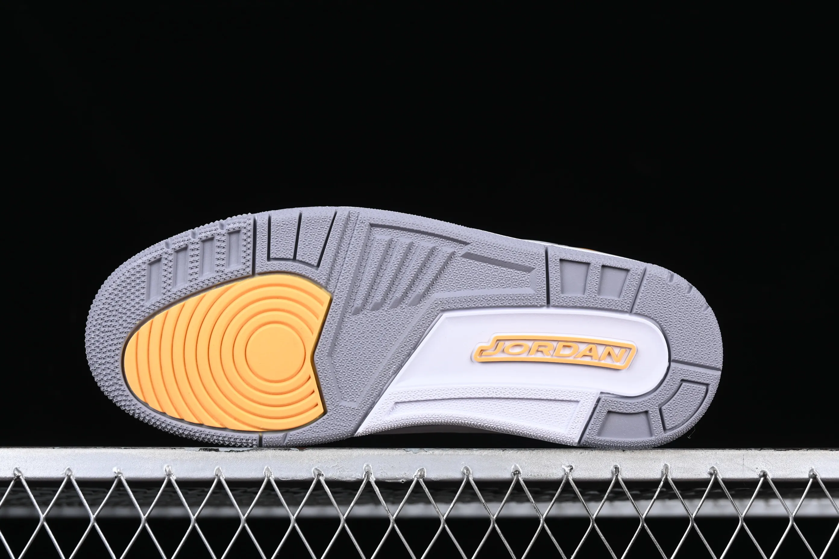 All categories Air Jordan Jordan series basketball shoes Air Jordan 3 Air Jordan 3 Retro "Laser Orange" AJ3 Joe 3 Laser Orange First layer CK9246-108